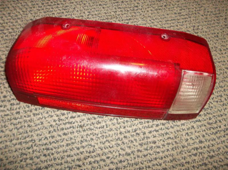 1994 ford truck tail light passenger side