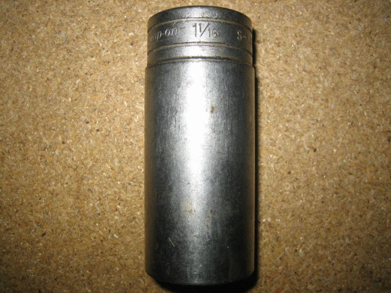 Snap-on 1/2" drive 12 point 1 & 1/16" deep socket s341 nice with free ship!