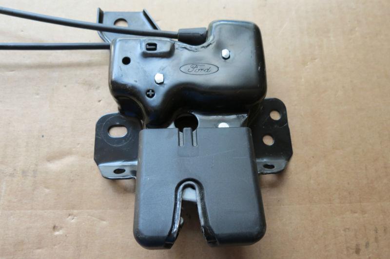 Read first 2003-2006 lincoln ls trunk lid tail power lock actuator rear oem