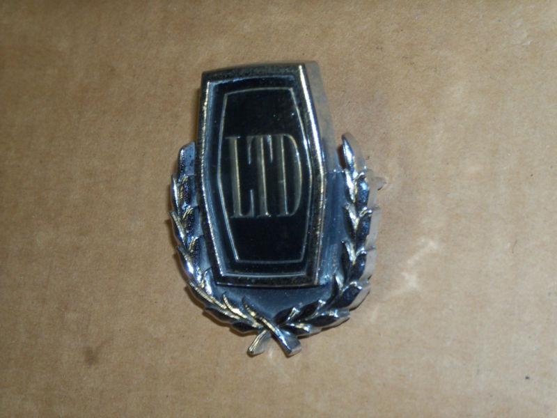  73 74 75 76  ford ltd metal emblem  