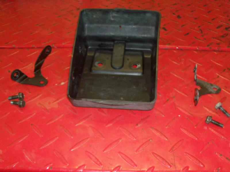 Honda v 45 magna vf 750 c & vf 700 c tool / storage box base + brackets 83500-m 