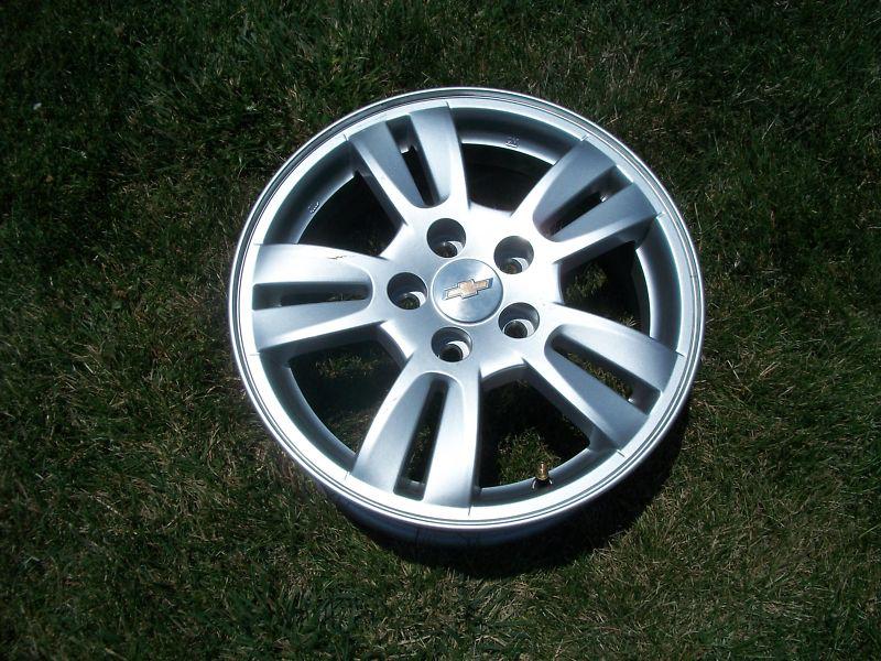 2012 12 chevrolet sonic 15" 5 lug silver wheel used oem factory rim 5523