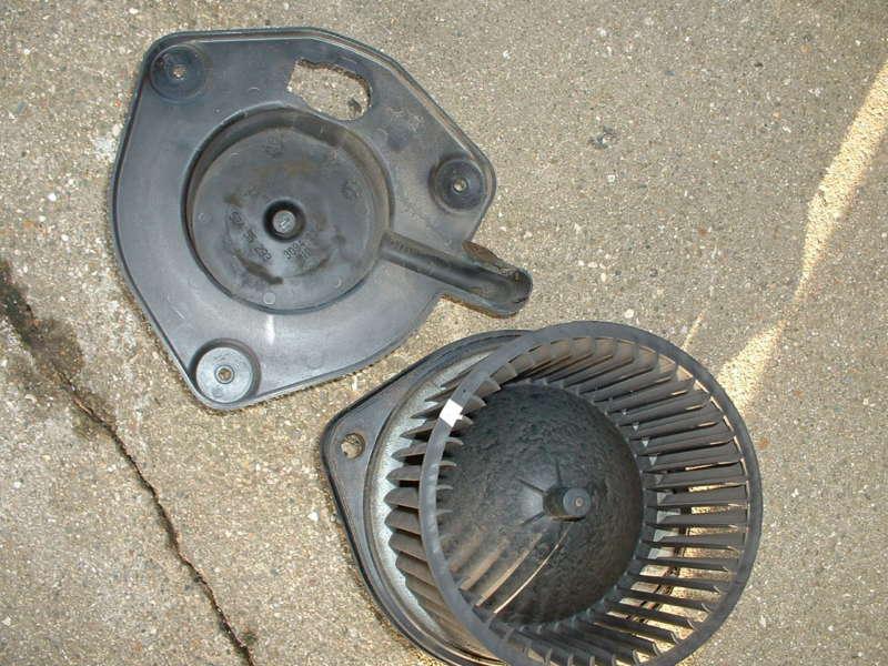 Volvo heater blower motor used,  from a  1992 960 