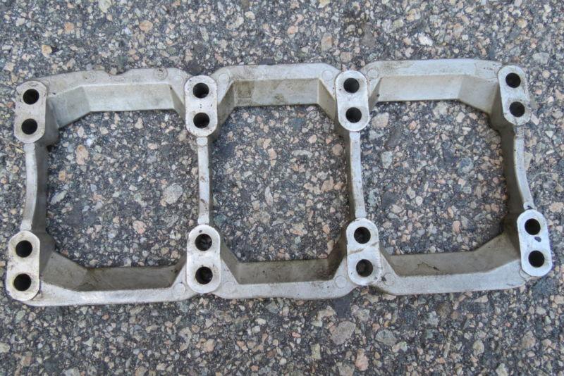 03-06 nissan 350z engine block crank crankshaft case bracket holder           01