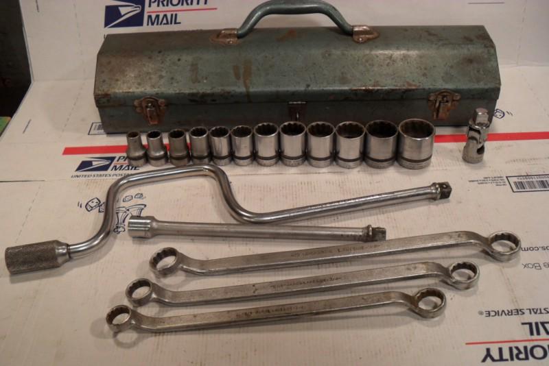Vintage montgomery ward master quality 1/2" drive socket set in toolbox usa made