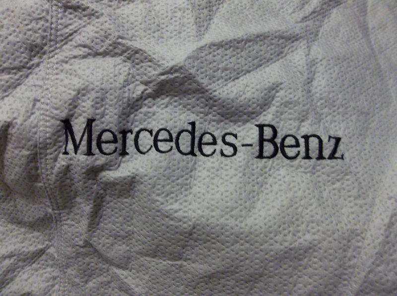 Mercedes benz clk  oem car cover with storage bag. part # cmb66067nh