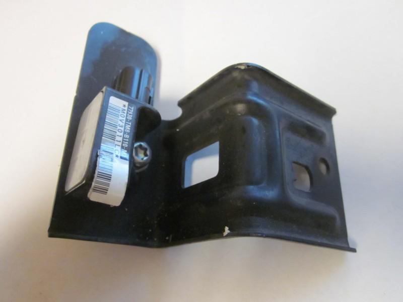 2010 honda insight oem 77930tm8b110m2 air bag-front impact sensor with bracket