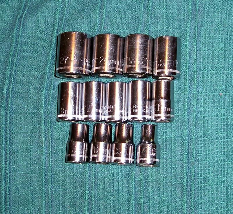 Sockets- 13 metric short chrome 12 point 1/2" drive craftsman  sockets 