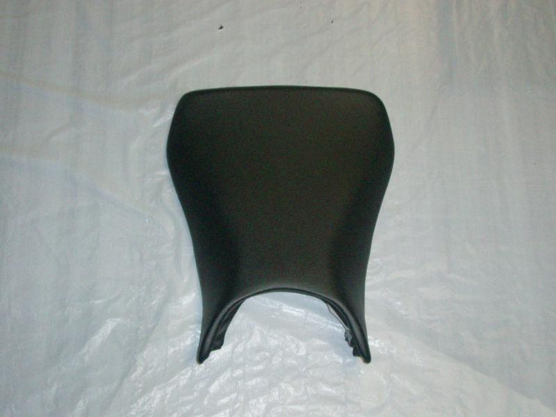 Yamaha r6 stock seat