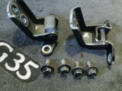 2003-2007 infiniti g35 coupe oem left driver side front door hinges w/ hardware