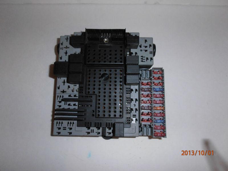 2003- 04 volvo s60 rear electronic body module fuse box part #08696098