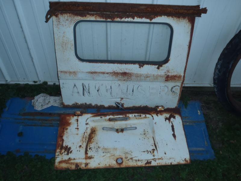 Vintage volkswagen bus van back doors garage art dairy 65 64 63 65 62 vw  iowa