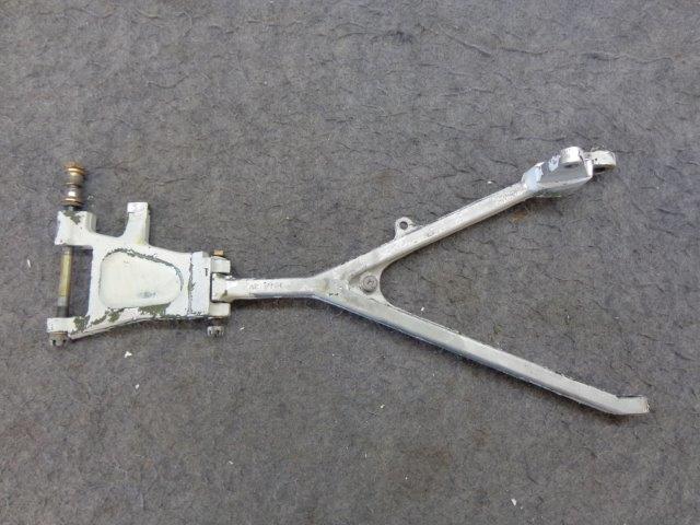 Piper pa28r-200 link & brace assy nose gear down lock  p/n 76426-03