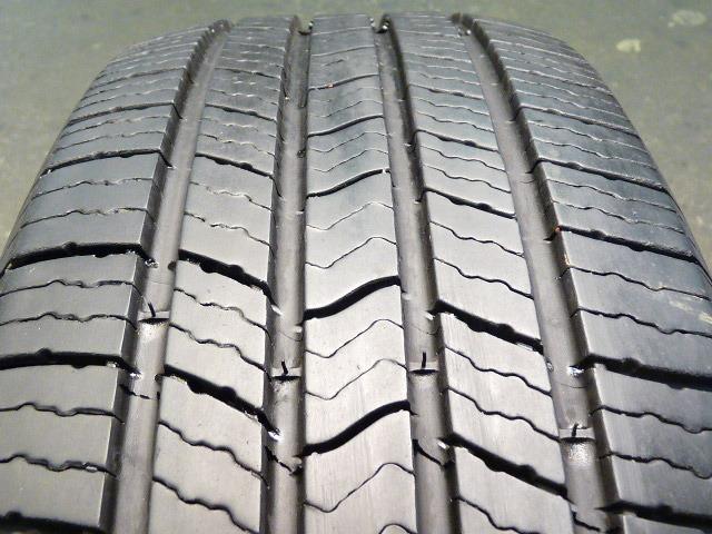 2 nice michelin defender xt, 215/60/16 p215/60r16 215 60 16, tires # 47960 qa