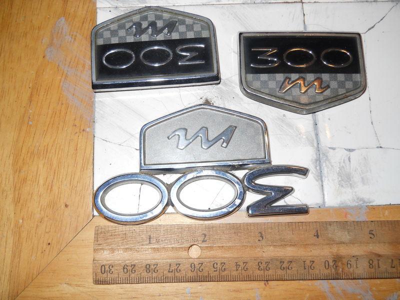 1999 chrysler 300m fender & trunk emblems 3 each