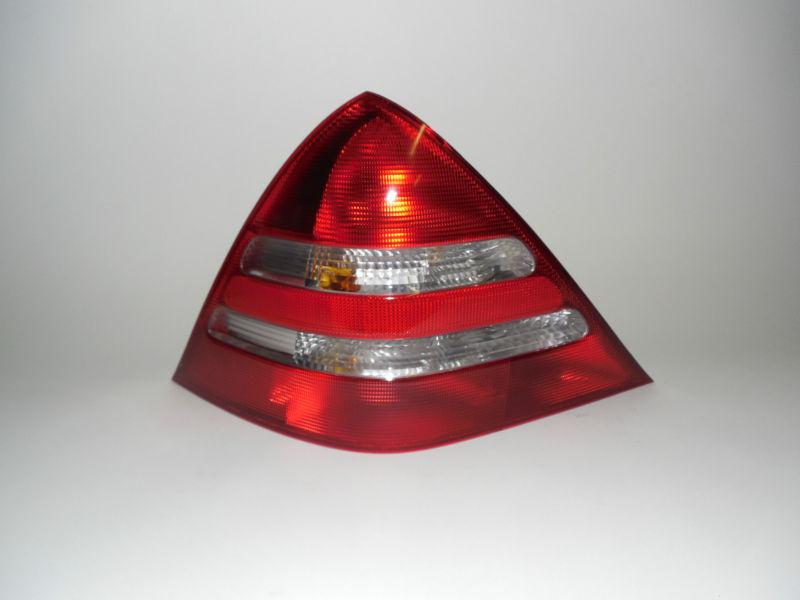 01 02 03 04 mercedes slk230 slk320 oem left tail light nice!