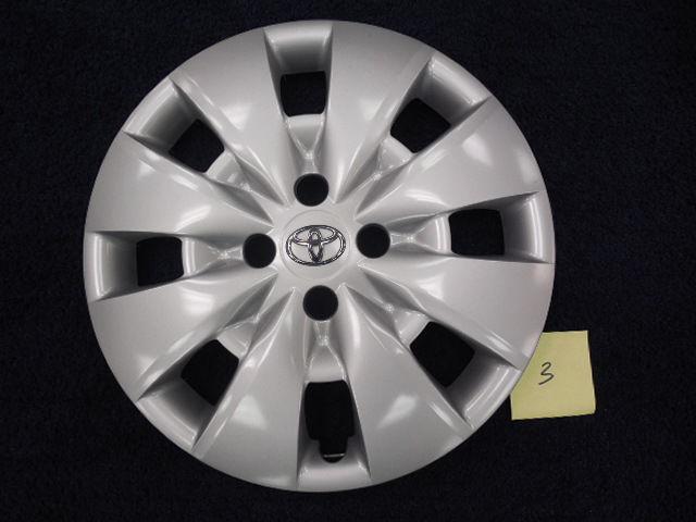 Toyota yaris hubcaps wheel covers oem 2007-2011 free shipping 