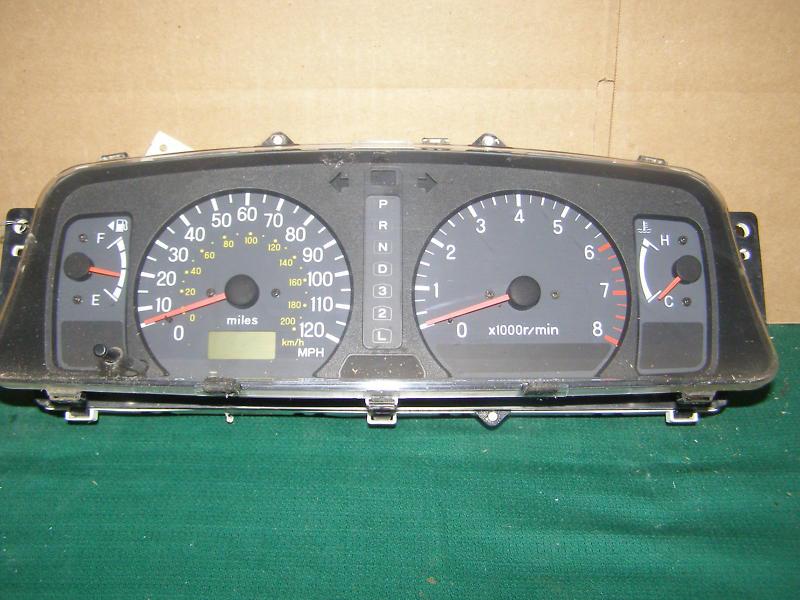 1998 1999 2000 2001 2002 mitsubishi monetro sport speedometer cluster   black