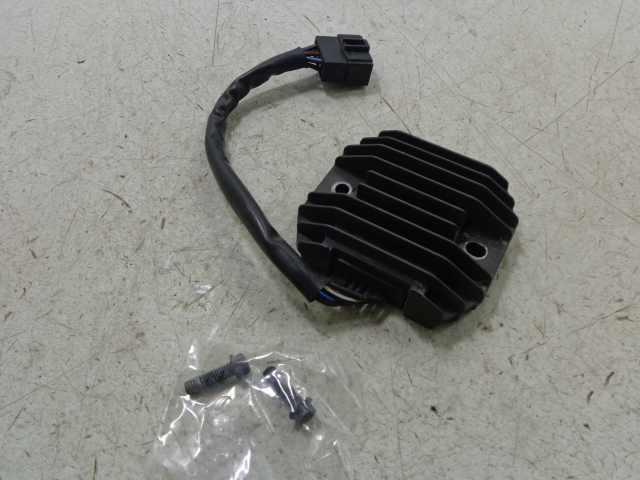 01 kawasaki vulcan vn800 800 regulator/ rectifier