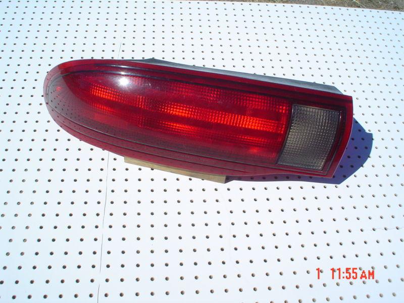 1997 firebird oem driver rear tail light assembly 1993-1997