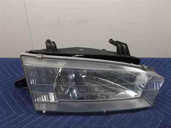 1998-1999 subaru legacy headlamp rh oem lkq