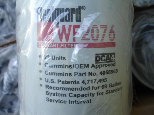 Fleetguard wf2076 coolant  water filter cummins part number 4058965 new 