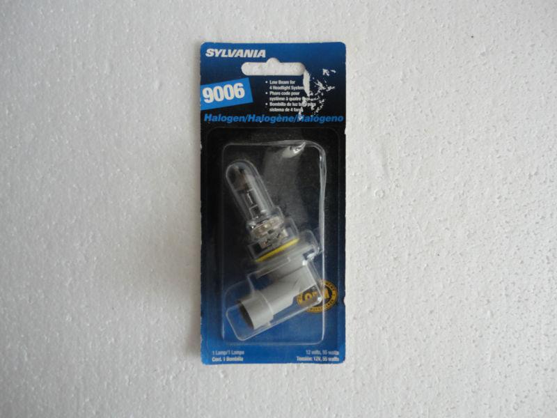 1 sylvania 9006  headlight bulb