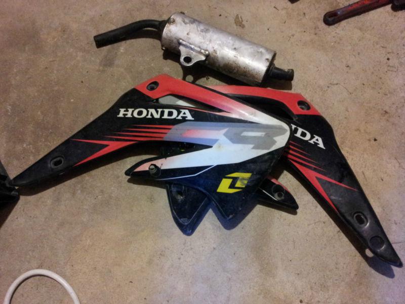 2004 honda cr85 tank shrouds and stock silancer 