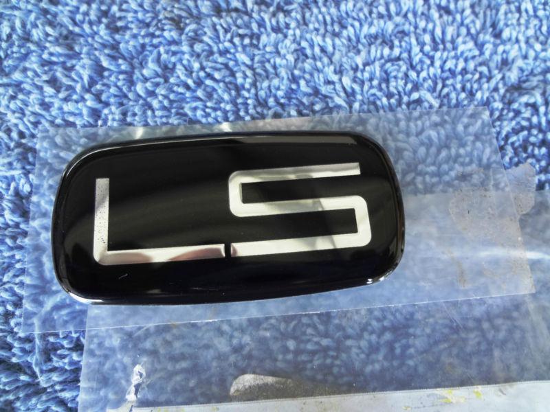 New genuine oem gm chevrolet silverado ls emblem ornament 15036135 free ship