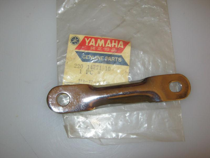 Yamaha g6s,g7s,l5t,l5ta,yg5s,yg5t,f5 nos oem muffler stay 220-14771-10