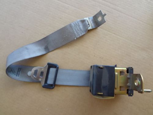 1987 - 1993 mustang gray rear ds passenger seat belt retractor sku# c84