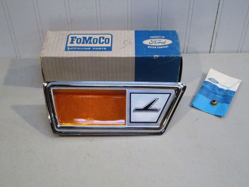 Nos 1968 ford falcon lh front fender reflector assembly...new in box and nice!