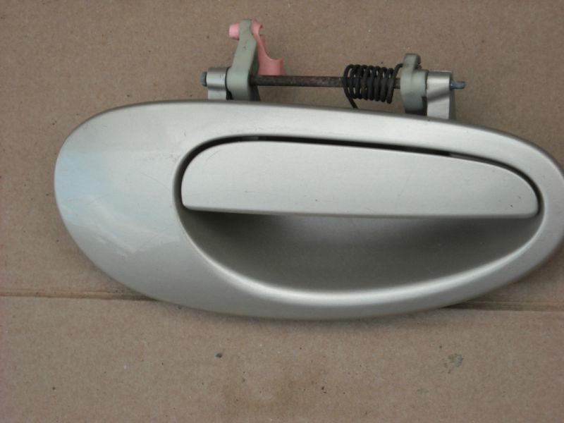 99 00 01 02 03 04 dodge intrepid outside door handle r/r