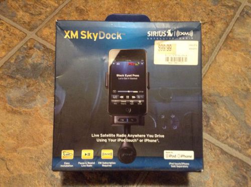 Sirius xm sky dock for ipod and iphone 30 pin xvsap1v1