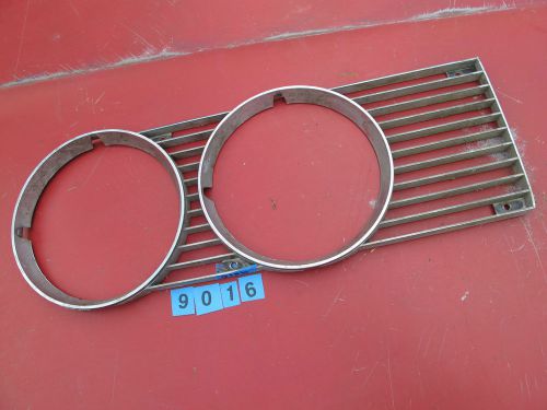 1971 1972 mercury cougar xr7 right side passenger headlight grille d1wb-13064