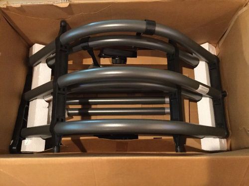 Nissan titan bed extender 999t7-wq100 oem part  ~new~