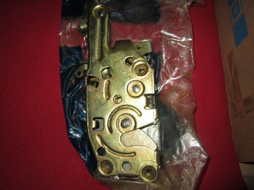 71,72,73,74 chevrolet gmc truck nos right door lock assembly