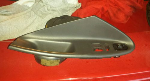 1999 - 2004 ford mustang charcoal door panel cup insert.