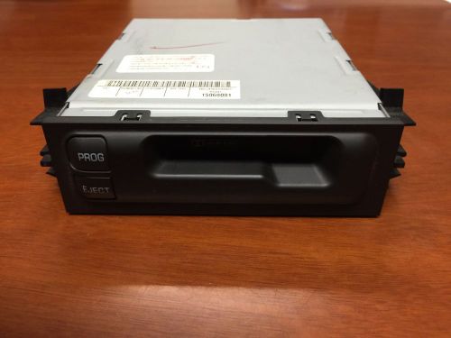 02 silverado tape player #15068081