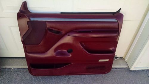 92,93,94,95,96,97 ford truck bronco f150,f250 f350 xlt  door panel  &#034;very nice&#034;