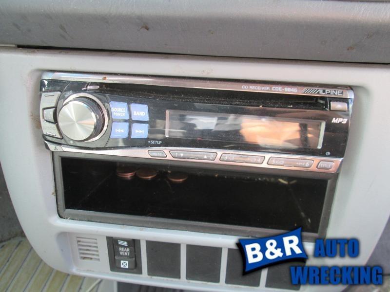 Radio/stereo for 03 toyota sienna ~