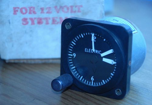 Cessna 172 dashboard clock / 12 volt