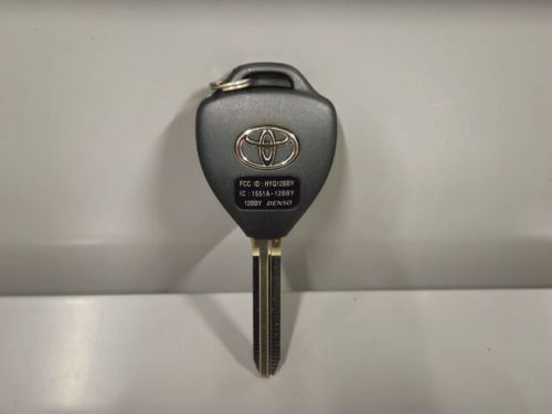 Genuine toyota keyless entry transmitter 89070-35170