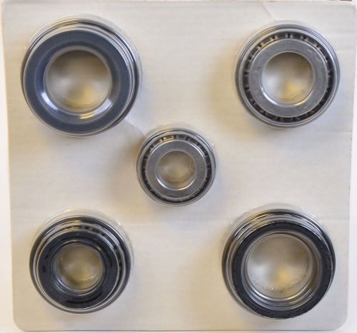 Manual trans bearing  skf  stkfc200