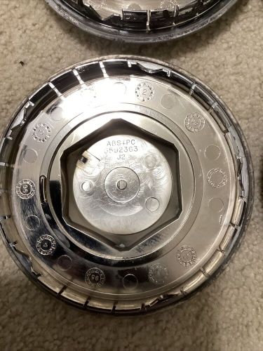 Center cap oem chevy malibu impala monte carlo wheel hubcap 9592363 set 4pcs