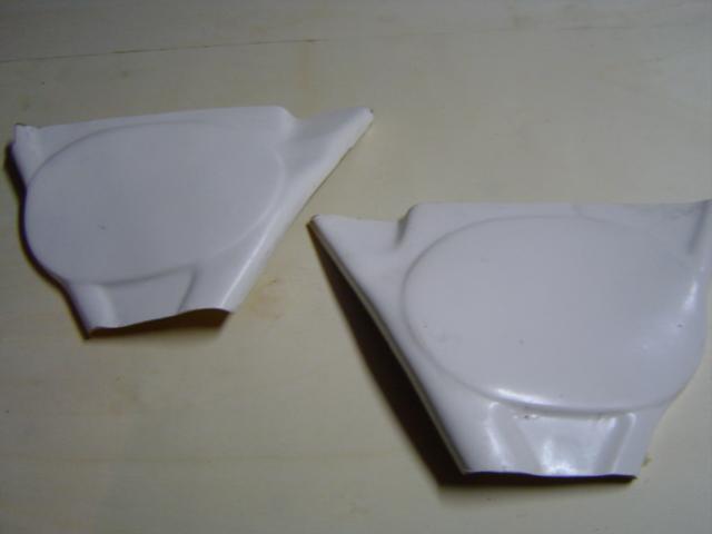 Fiber side covers for bultaco pursang mk5, mk6, mk7 mk8 and, are new.