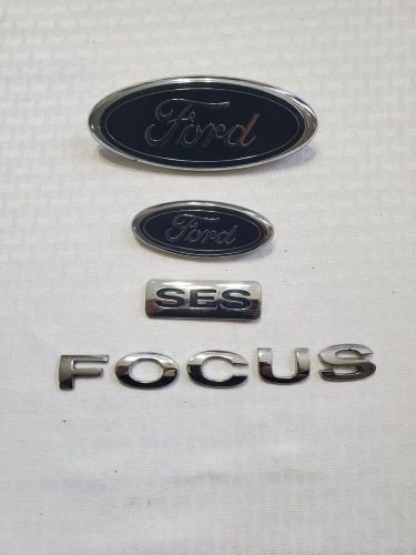 99 - 07 ford focus zx4 se emblem badge set oem (2005) used