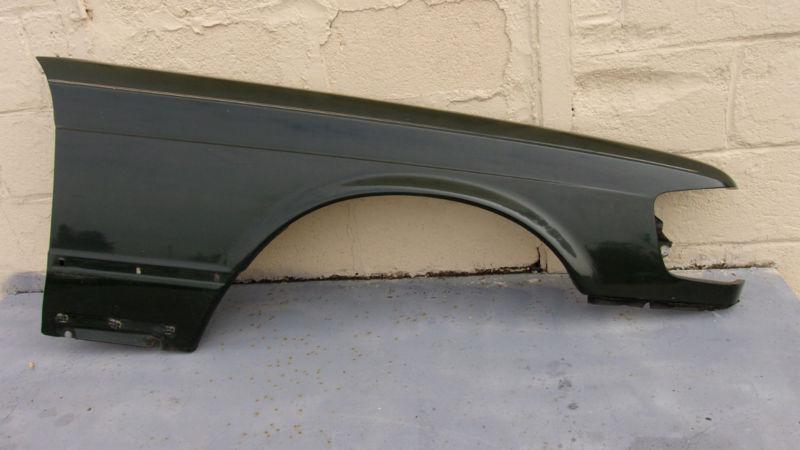 Mercedes-benz w126 c126 sec coupe right front fender green 380sec 500sec 560sec