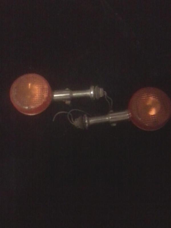 Chopper/bobber amber blinkers good pair, universal pair harley/chopper/bobber