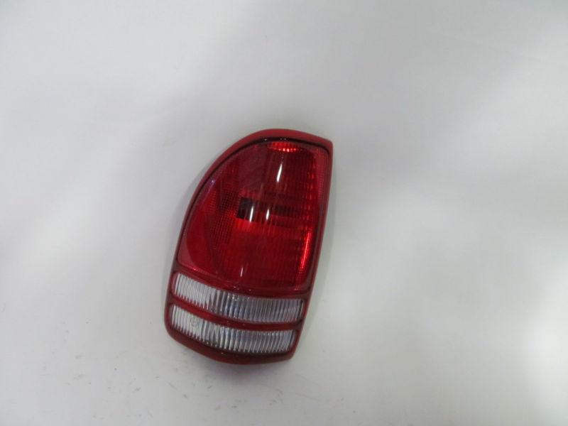 97 98 99 00 01 02 03 04 dodge dakota oem left tail light nice!